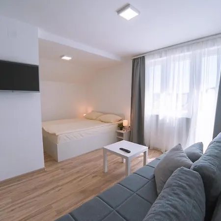 Milutinn-lipa Lägenhet