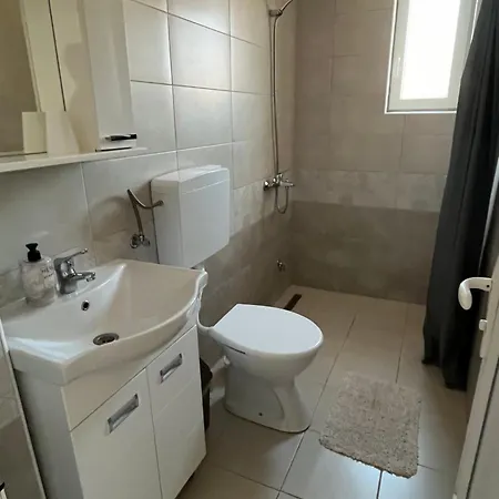 아파트 Milutinn-lipa *