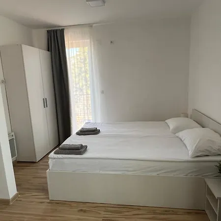 Milutinn-lipa 아파트