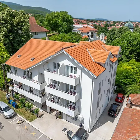 Apartment Milutinn-lipa *