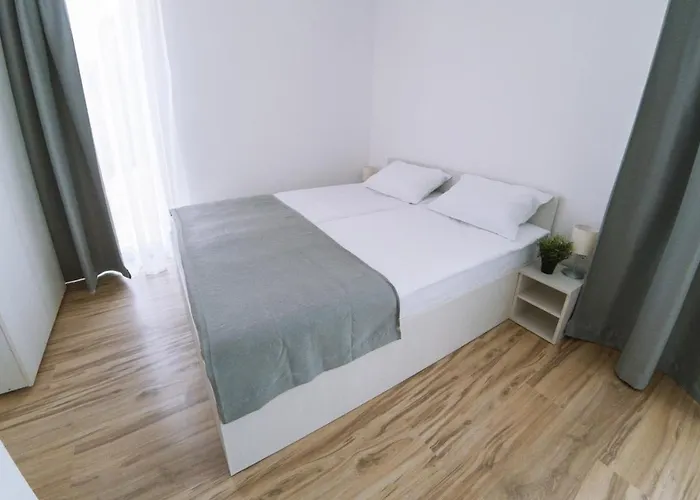 Milutinn-lipa דירה *